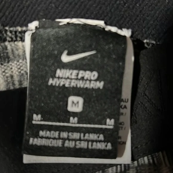 ❗️Nike❗️NWOT Black and Gray Patterned Warming Leggings 💠Sz M 💠 - Picture 5 of 6